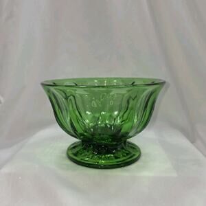 Vintage MCM Anchor Hocking Fairfield Avocado Green Glass Candy Dish Bowl